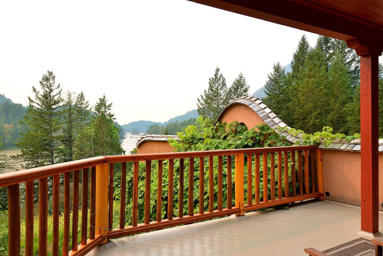 Sunshine Villa B&B Madeira Park Екстериор снимка