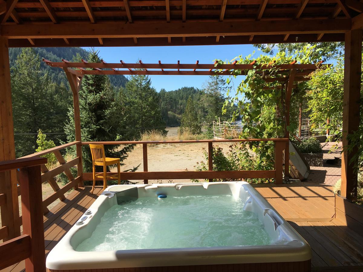 Sunshine Villa B&B Madeira Park Екстериор снимка